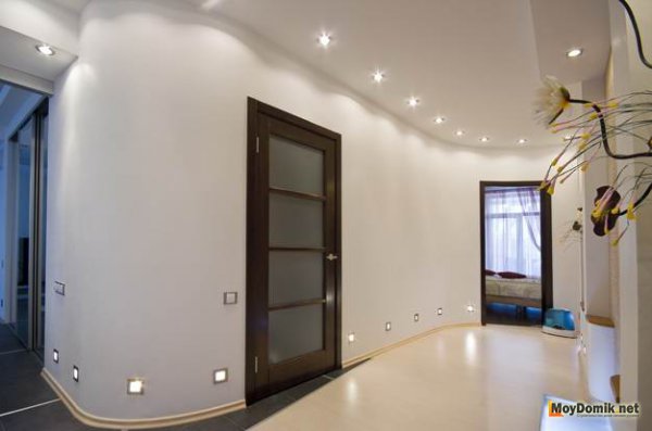 Интерьер светлой прихожей