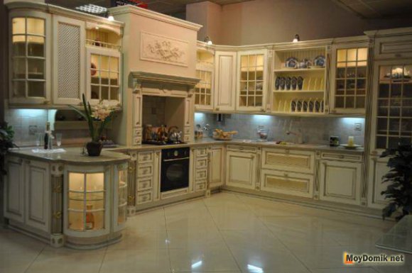 Бежевая классика кухни