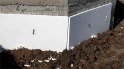 Утепление фундамента пенопластом