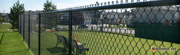 Забор из сетки рабицы своими руками