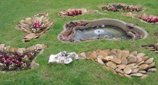 Клумба из песчаника